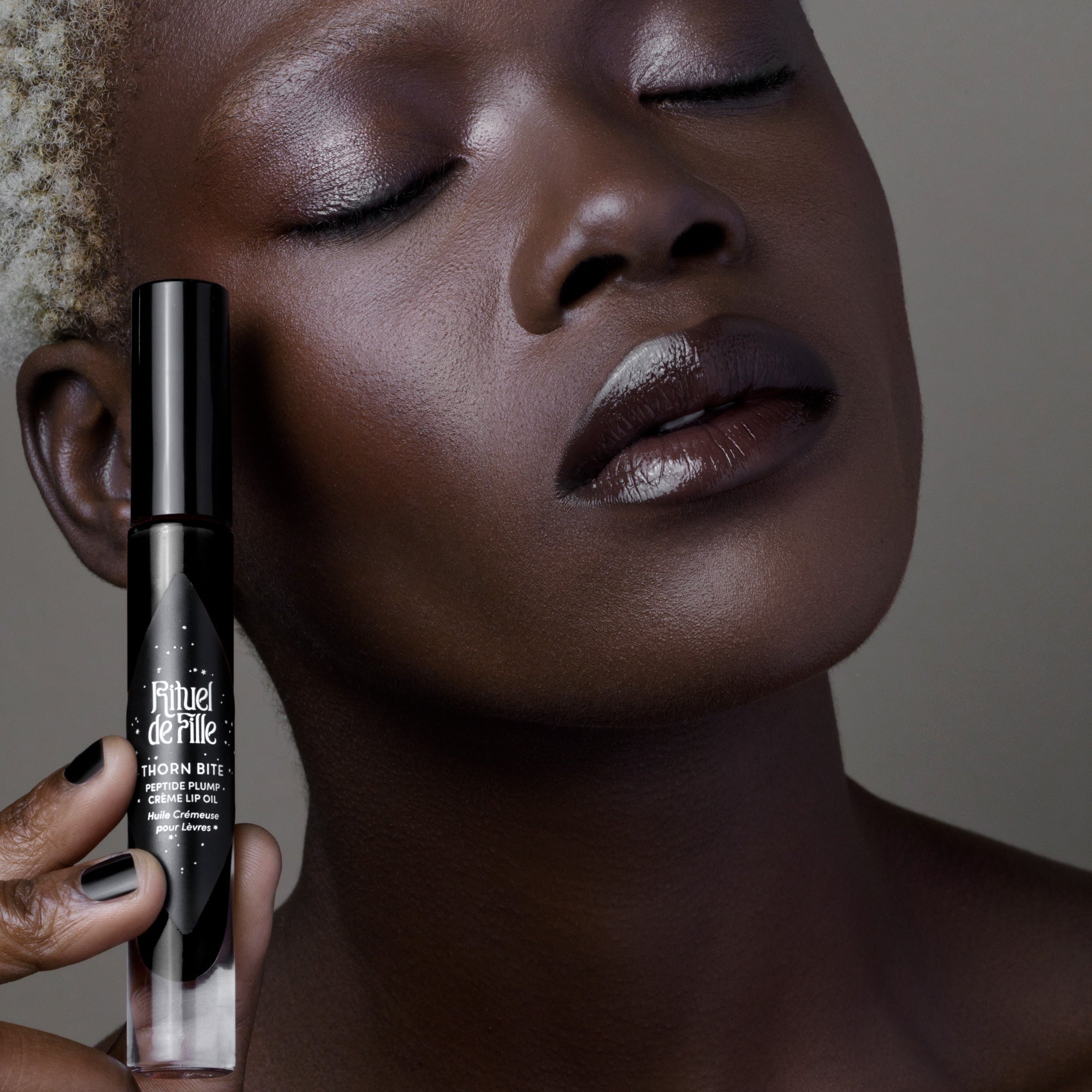 Black Thorn | Thorn Bite Peptide Plump Crème Lip Oil - Rituel de Fille